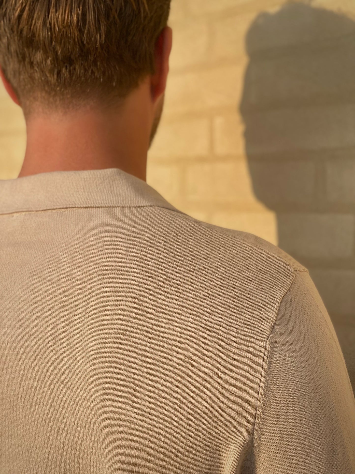 BUTTONLESS POLO - SAND