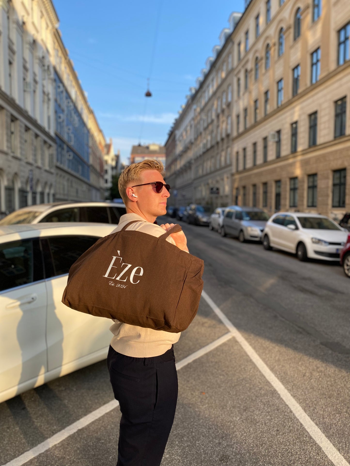 TOTE BAG - BROWN